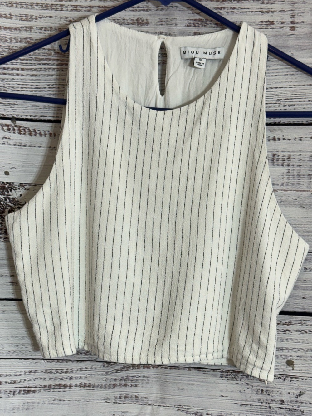 Miou Muse Top Womens size‎ Small White Pinstripe Sleeveless Cropped Linen Blend